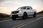 Nissan Frontier SV Midnight Edition Crew Cab 2017 года (NA)